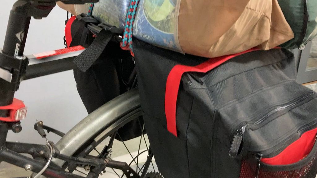 後貨架馬鞍袋